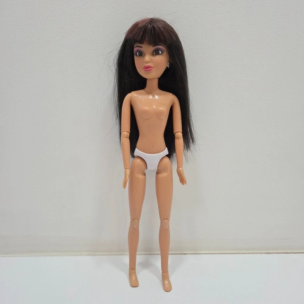 Liv Doll Daniela & DJ Spin Master Nude Doll W/ Brown/Red Wig & Earrings Only